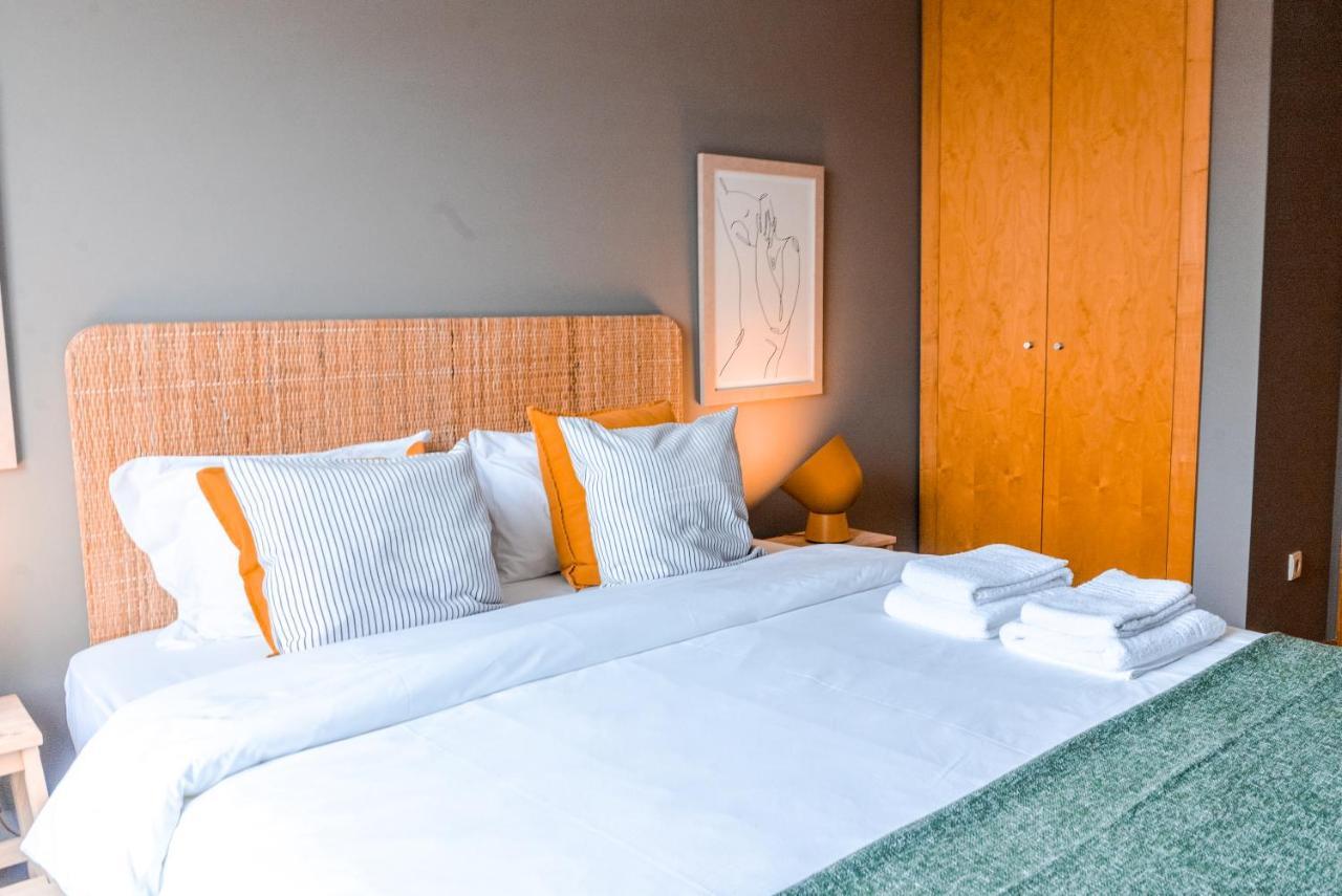 Sunny Studio In The Heart Of Lapa - 5Min Walk To Metro! Porto Exterior foto