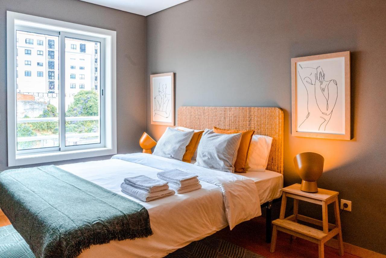 Sunny Studio In The Heart Of Lapa - 5Min Walk To Metro! Porto Exterior foto